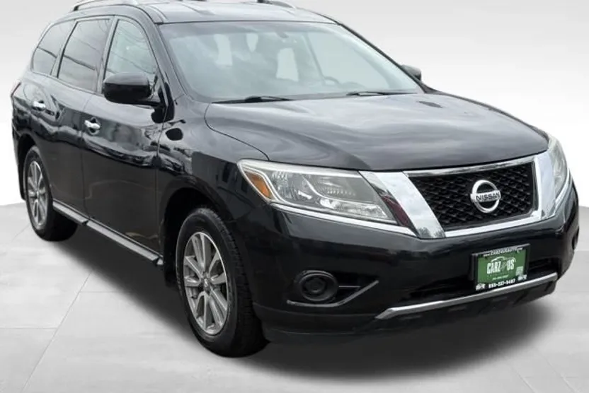 2016 Nissan Pathfinder S photo 1