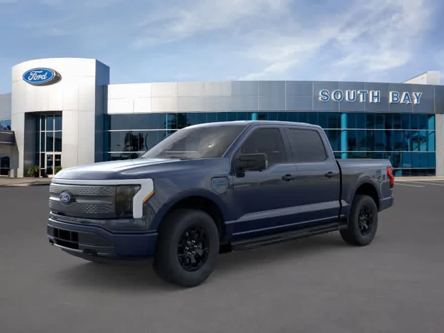 2025 Ford F-150 Lightning XLT photo 1