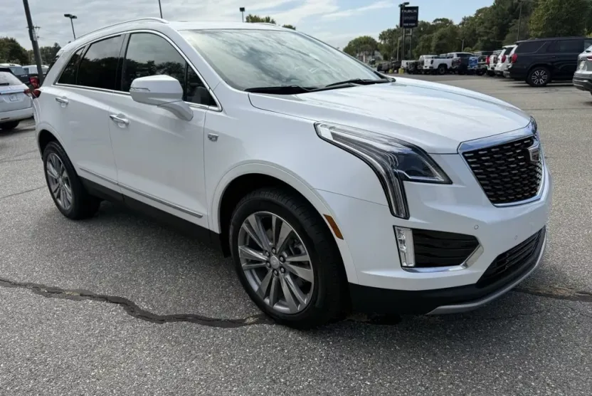 2025 Cadillac XT5 Premium Luxury photo 1