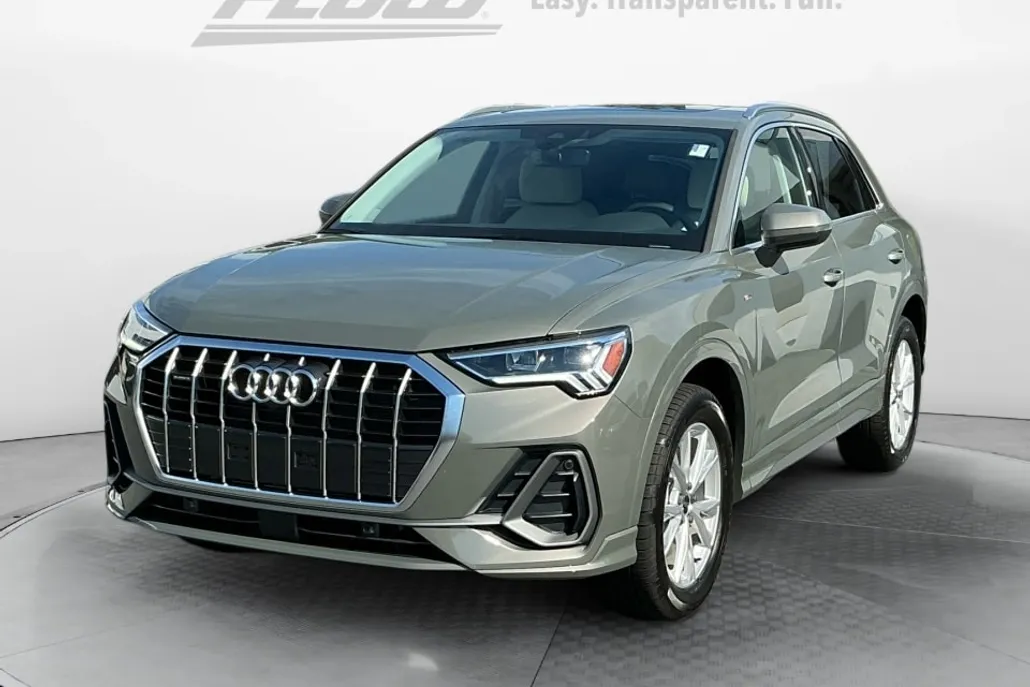 2025 Audi Q3 Premium 45 TFSI S line photo 1