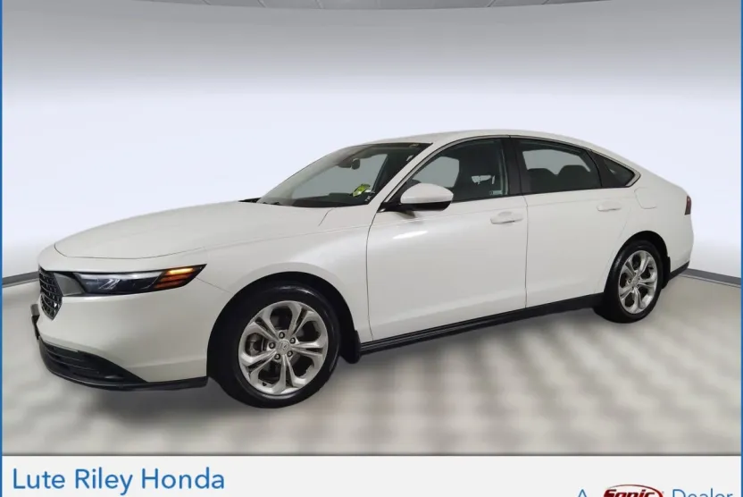 2024 Honda Accord LX photo 1