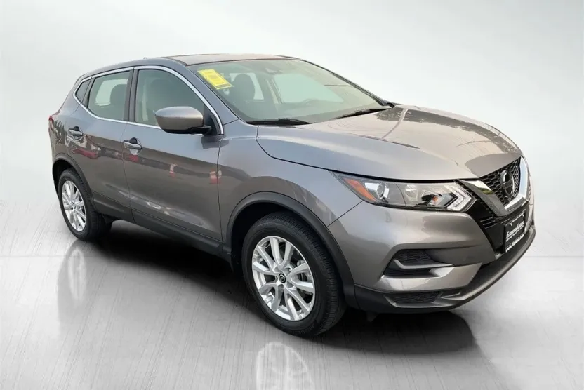 2022 Nissan Rogue Sport S photo 1