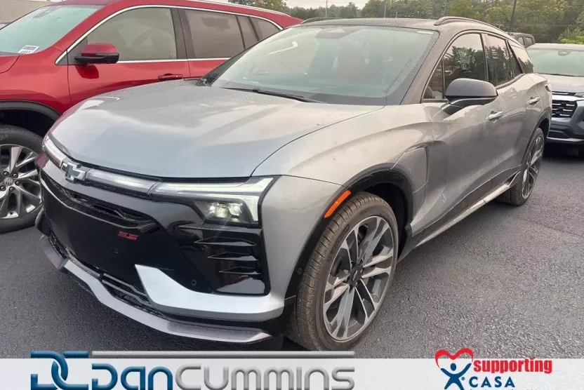 2026 Chevrolet Blazer EV photo 1