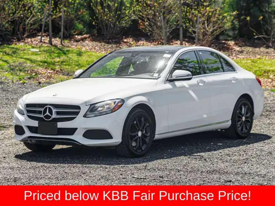 2017 Mercedes Benz C 300 photo 1