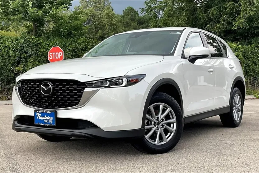 2023 Mazda CX-5 2.5 S Preferred photo 1