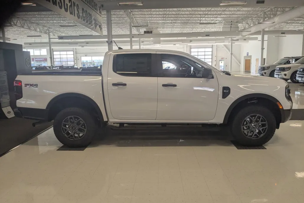 2025 Ford Ranger XLT photo 1