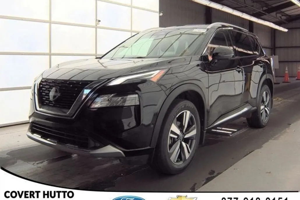 2022 Nissan Rogue Platinum photo 1