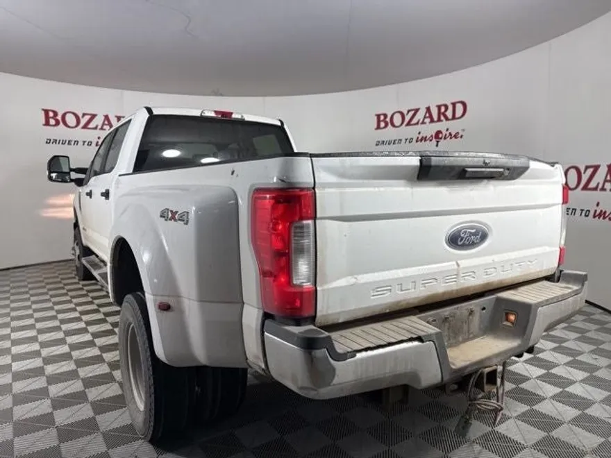 2019 Ford F-350 photo 1