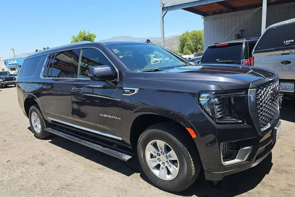 2023 Gmc Yukon XL Denali photo 1