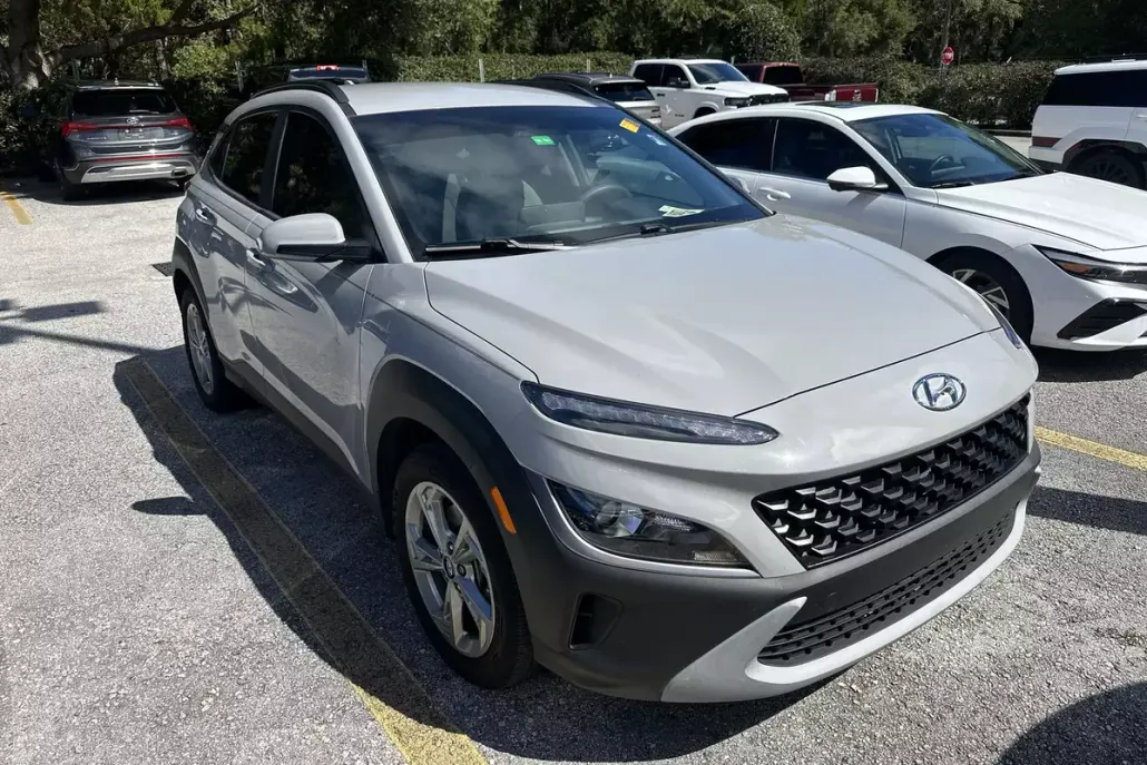 2023 Hyundai Kona SEL photo 1