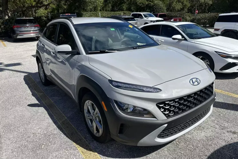 2023 Hyundai Kona SEL photo 1