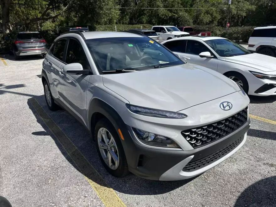 2023 Hyundai Kona SEL photo 1