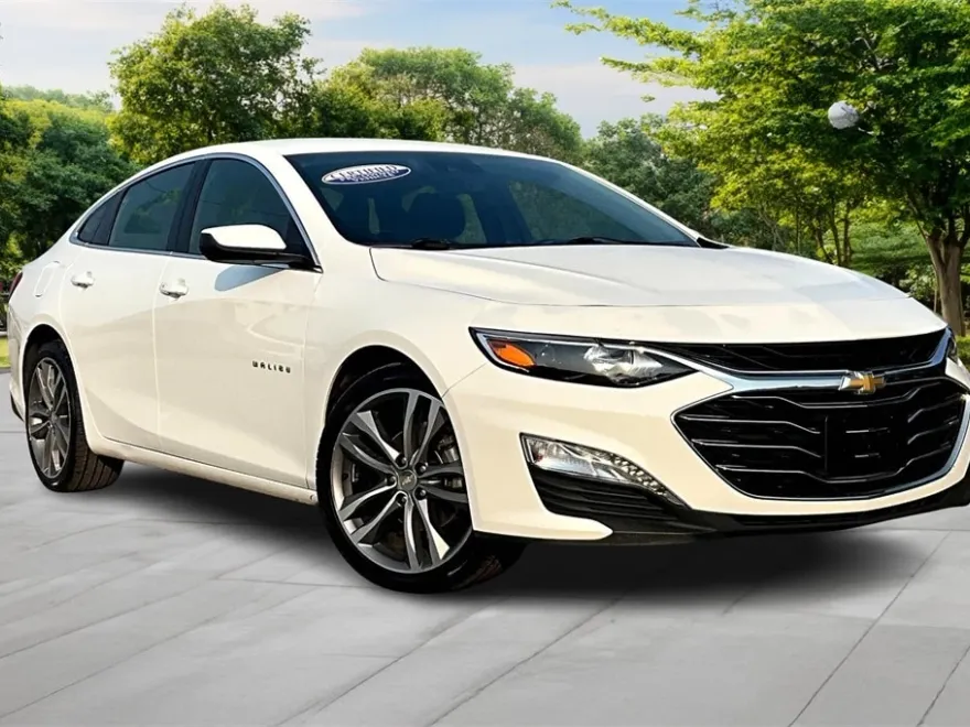 2023 Chevrolet Malibu 1LT photo 1
