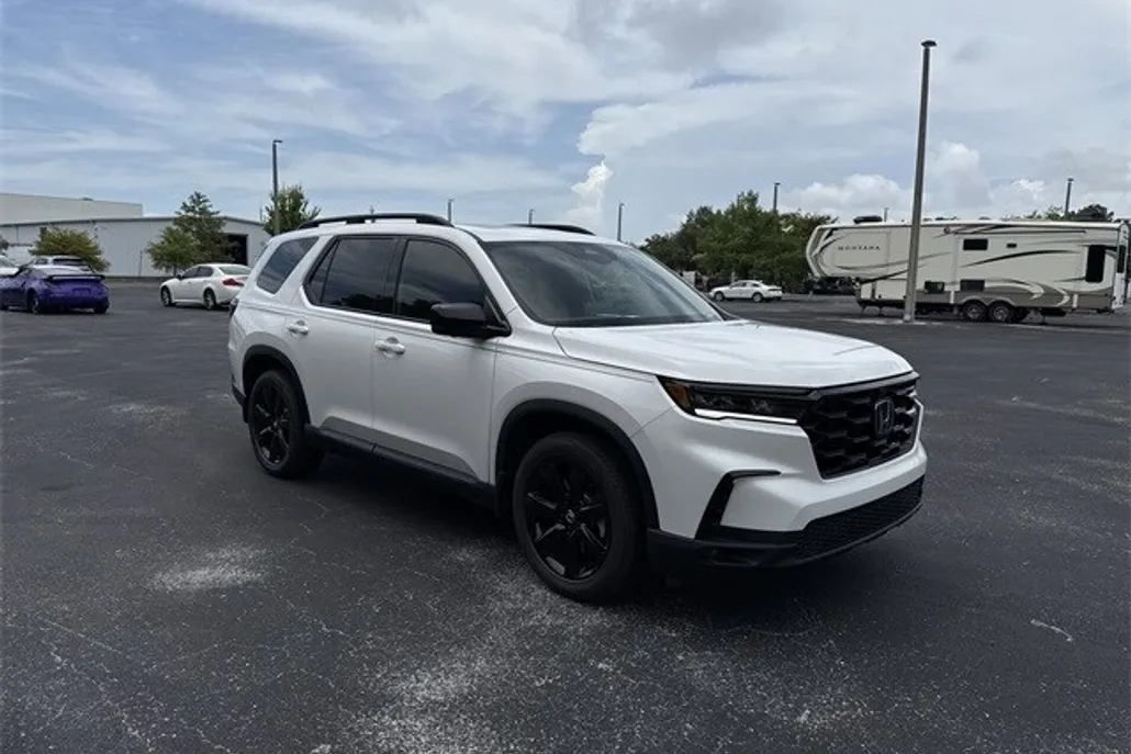 2025 Honda Pilot Black Edition photo 1