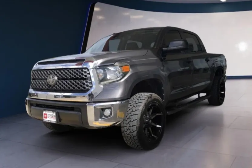 2019 Toyota Tundra SR5 CrewMax photo 1