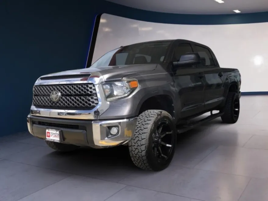 2019 Toyota Tundra SR5 CrewMax photo 1