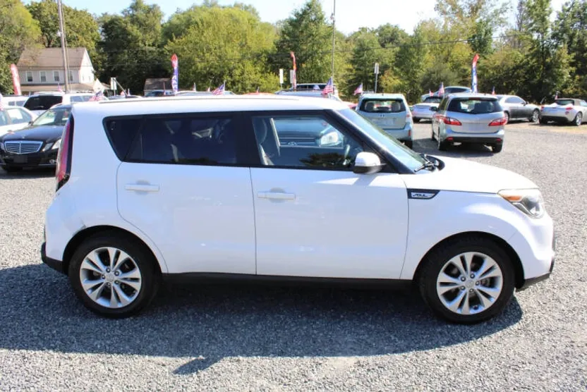 2014 Kia Soul Plus photo 1