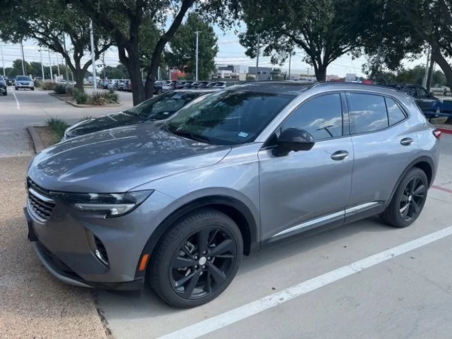2021 Buick Envision Essence photo 1