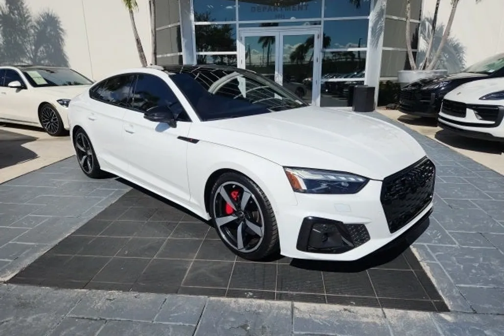 2023 Audi A5 45 S line Prestige Quattro photo 1