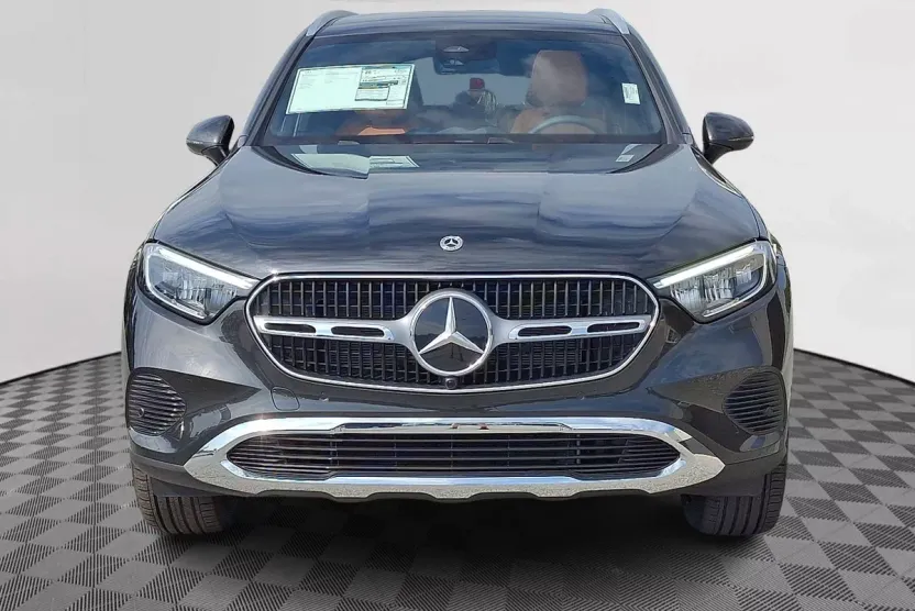 2026 Mercedes Benz GLC 300 4MATIC photo 1