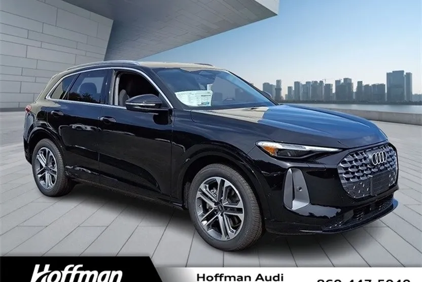 2025 Audi Q5 2.0T Prestige photo 1