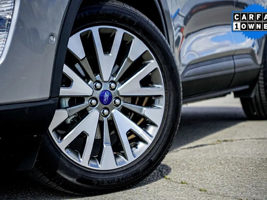 2021 Ford Escape Titanium photo 1