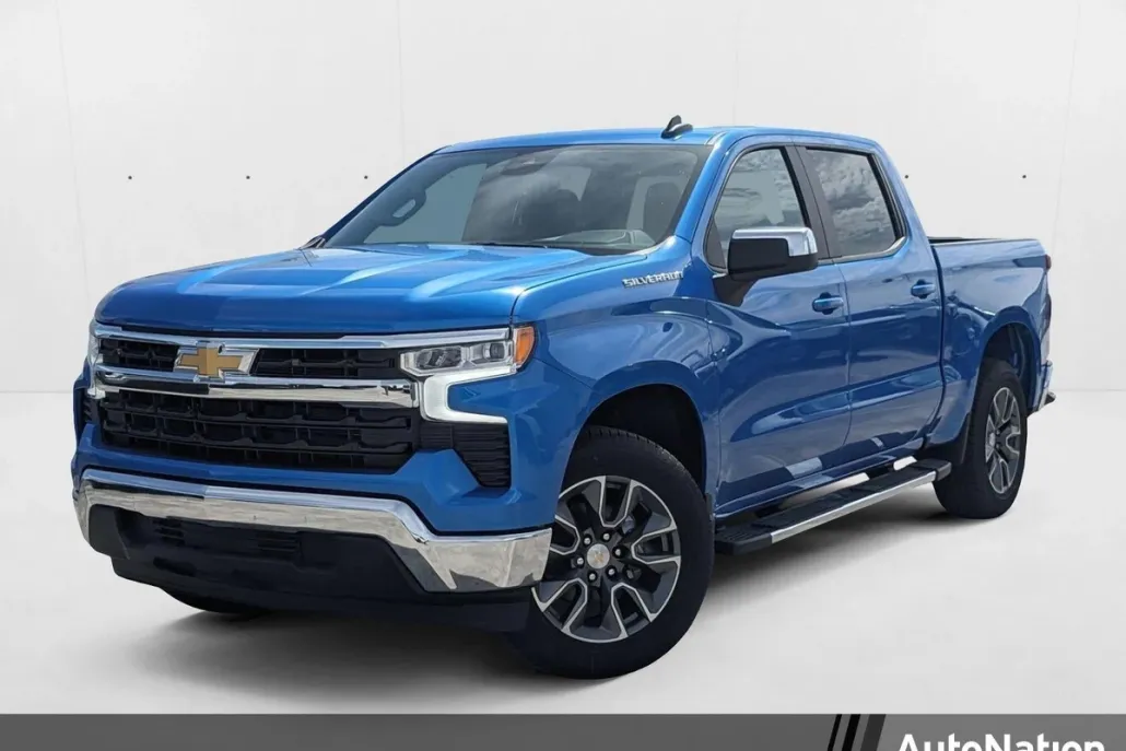2025 Chevrolet Silverado 1500 LT photo 1
