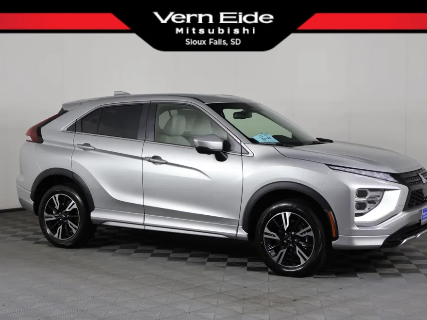 2025 Mitsubishi Eclipse Cross SEL photo 1