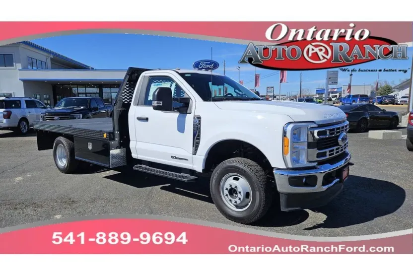 2023 Ford F-350 XL photo 1