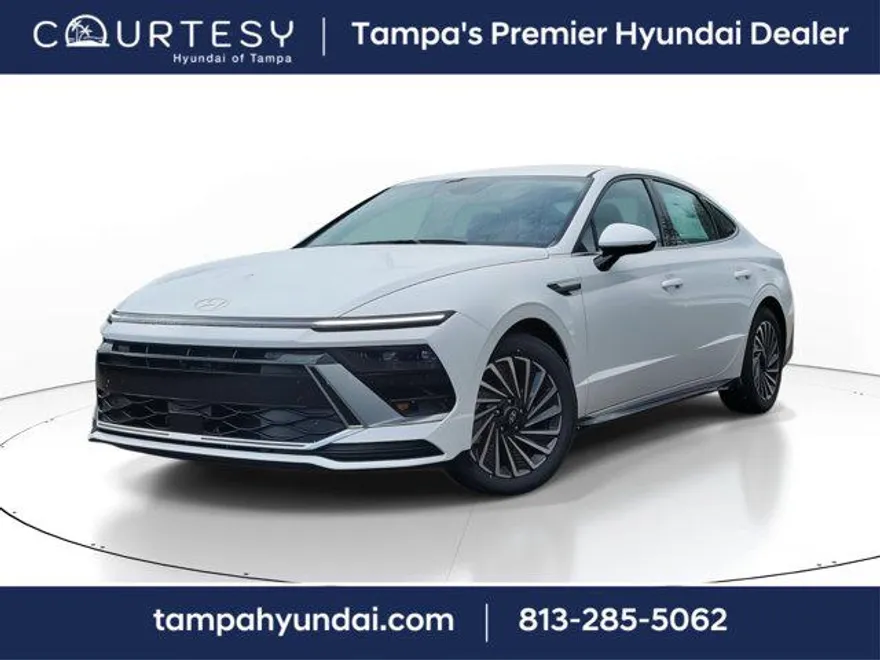 2025 Hyundai Sonata Hybrid SEL photo 1