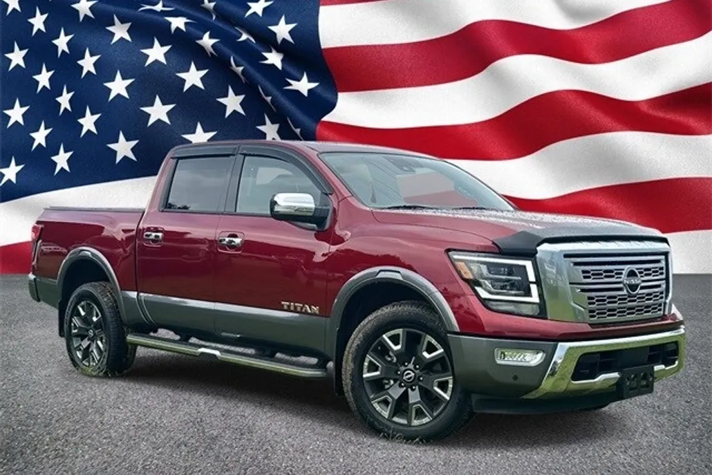 2023 Nissan Titan Platinum Reserve photo 1