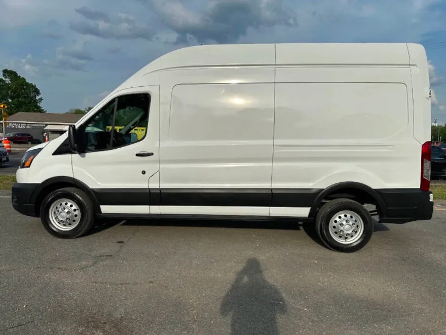 2022 Ford Transit Cargo Van photo 1