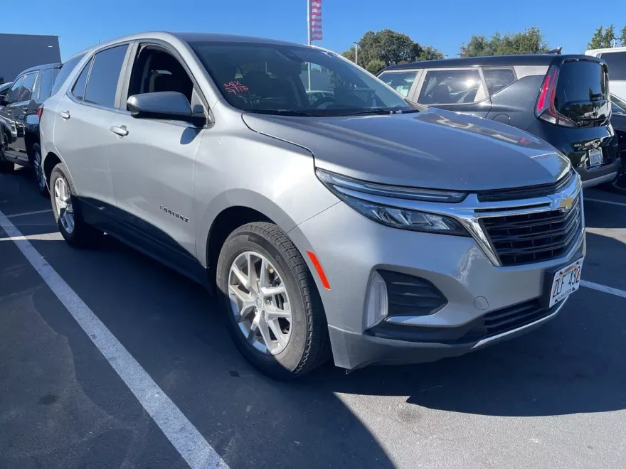 2023 Chevrolet Equinox Base photo 1