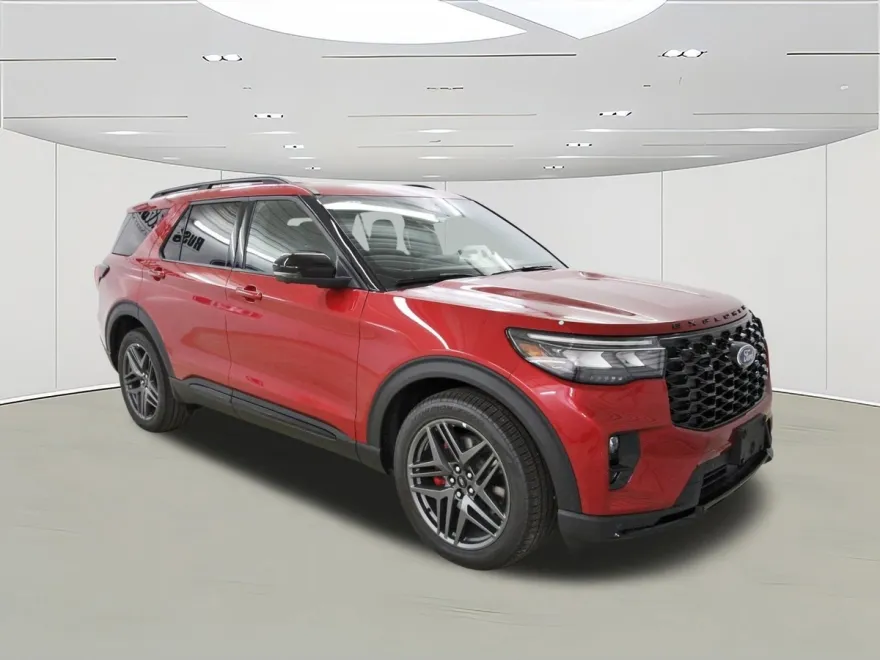 2025 Ford Explorer ST photo 1