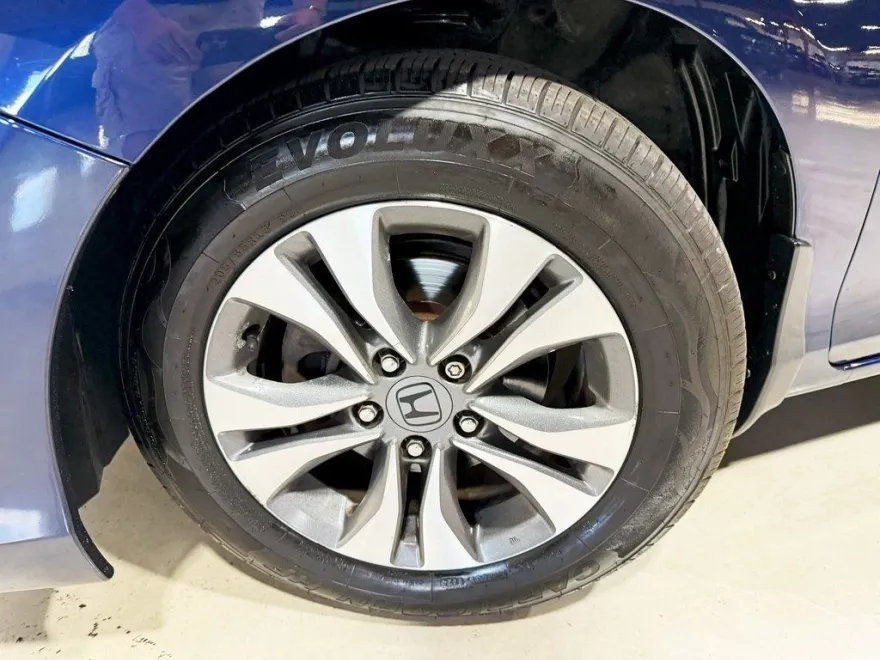 2013 Honda Accord LX photo 1