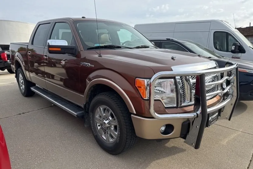2011 Ford F-150 Lariat photo 1