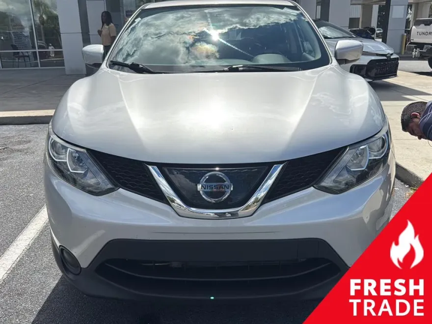 2019 Nissan Rogue Sport S photo 1