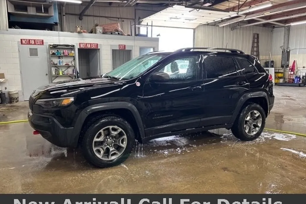 2019 Jeep Cherokee Trailhawk photo 1