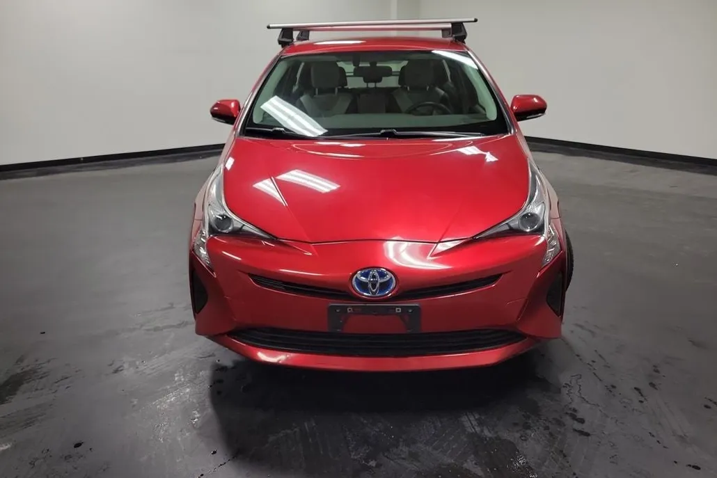 2016 Toyota Prius Two Eco photo 1