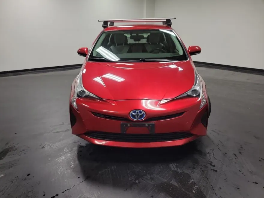 2016 Toyota Prius Two Eco photo 1