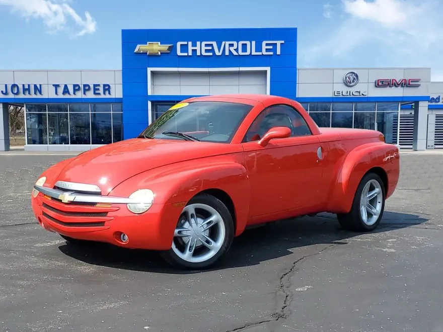 2005 Chevrolet SSR Base photo 1