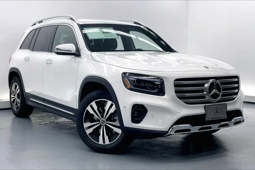 2026 Mercedes Benz GLB 250 photo 1