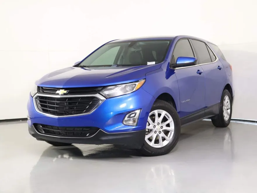 2019 Chevrolet Equinox LT photo 1