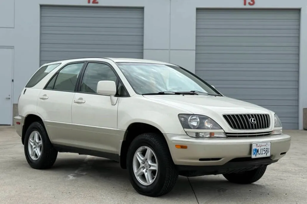 2000 Lexus RX 300 photo 1