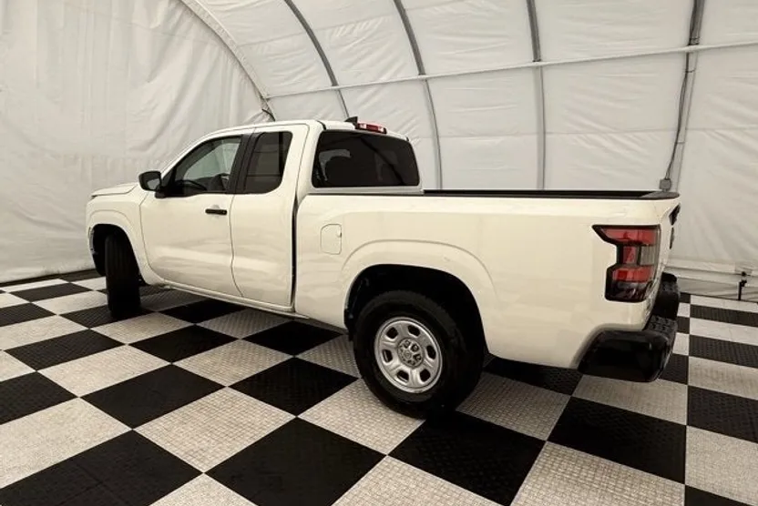 2024 Nissan Frontier S photo 1