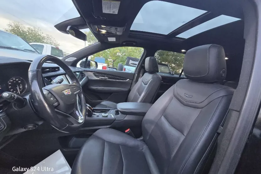 2023 Cadillac XT6 Premium Luxury photo 1