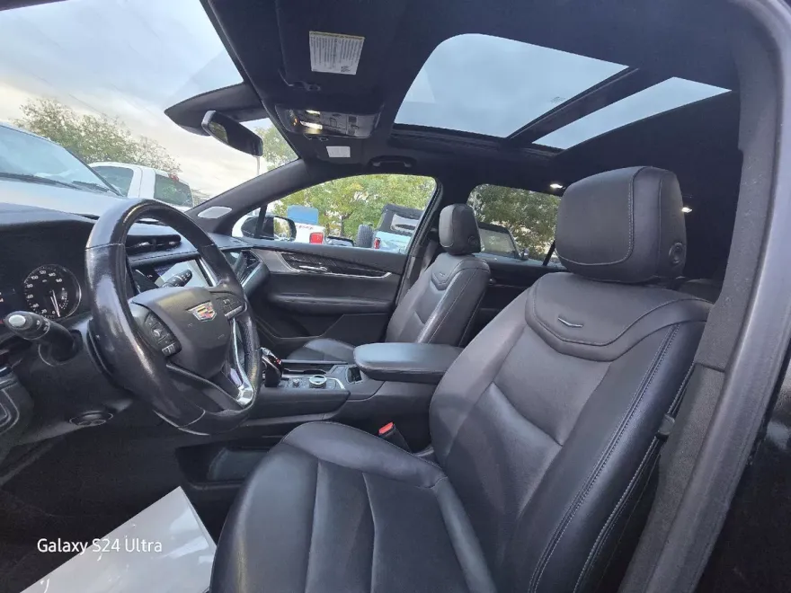 2023 Cadillac XT6 Premium Luxury photo 1