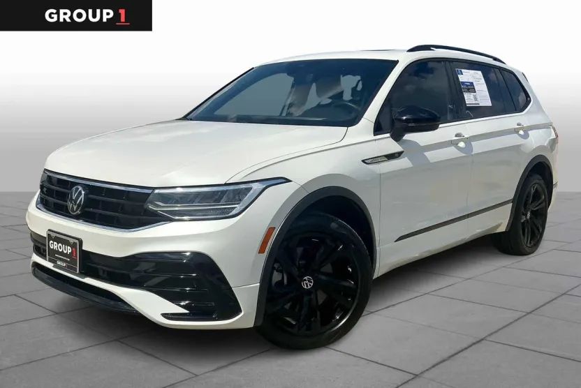 2024 Volkswagen Tiguan SE R-Line Black photo 1