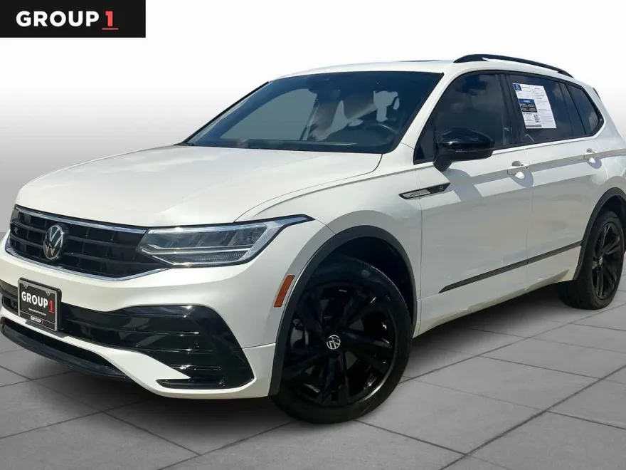 2024 Volkswagen Tiguan SE R-Line Black photo 1