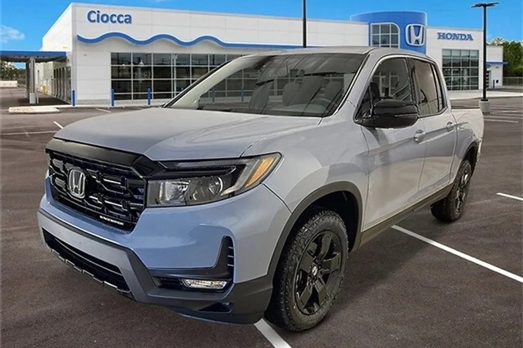 2025 Honda Ridgeline Black Edition photo 1